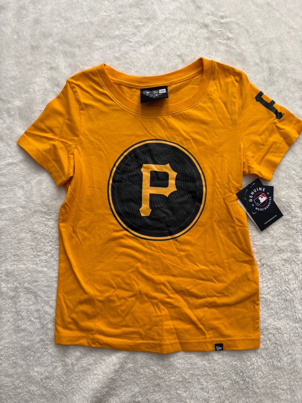 MLB Pittsburgh Pirates New Era Women's Short Sleeve Tee in Gold with Black Logo